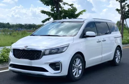 Kia Sedona Platinum 2019 - KIA SEDONA Platinum Dầu 2019 chính chủ đi ít bảo dưỡng hãng.