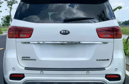 Kia Sedona Platinum 2019 - KIA SEDONA Platinum Dầu 2019 chính chủ đi ít bảo dưỡng hãng.