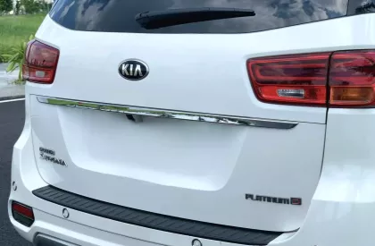 Kia Sedona Platinum 2019 - KIA SEDONA Platinum Dầu 2019 chính chủ đi ít bảo dưỡng hãng.