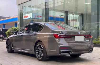 BMW 730Li 2021 - Bán BMW 730LI model 2021, lăn bánh cưc ít,1 chủ, biển Hà Nội.