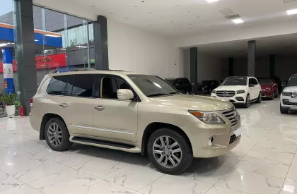 Lexus LX 570 Nhập Mỹ 2012 - Lexus LX570 nhập Mỹ, model 2013, xe chạy ít siêu đẹp.