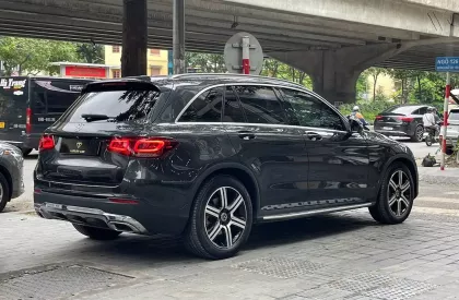 Mercedes-Benz GLC 200 2020 - GLC200 4matic Sx: 2020 Màu xám gray / nội thất kem