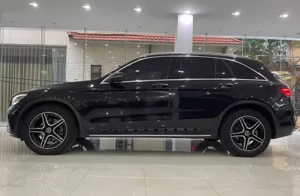 Mercedes-Benz GLC 300 2021 - Glc300 AMG - Sx: 2021 Màu đen / nội thất kem 