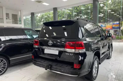 Toyota Land Cruiser 4.6 V8 2019 - Bán Toyota Land Cruiser 4.6 V8, sản xuất 2019, lăn bánh hơn 6 vạn Km.