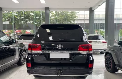 Toyota Land Cruiser 4.6 V8 2019 - Bán Toyota Land Cruiser 4.6 V8, sản xuất 2019, lăn bánh hơn 6 vạn Km.