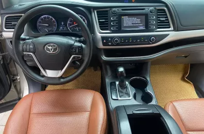 Toyota Highlander 2.7 LE 2015 - Bán Toyota Highlander LE 2.7 nhập Mỹ, sản xuất 2015, xe cực mới.