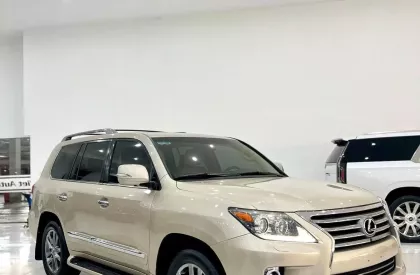 Lexus LX 570 Nhập Mỹ 2013 - Bán Lexus LX570 nhập Mỹ, Model 2013 màu vàng cát, xe cực đẹp.