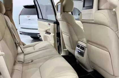 Lexus LX 570 Nhập Mỹ 2013 - Bán Lexus LX570 nhập Mỹ, Model 2013 màu vàng cát, xe cực đẹp.