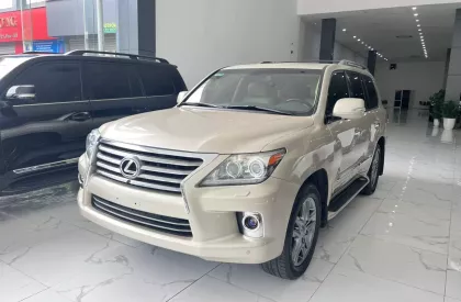 Lexus LX 570 2012 - Em đang có chiếc Lexus LX570 màu vàng cát bản xuất Mỹ , xe sản xuất năm 2012 xe còn nguyên bản