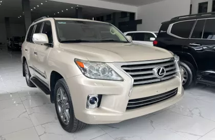 Lexus LX 570 2012 - Em đang có chiếc Lexus LX570 màu vàng cát bản xuất Mỹ , xe sản xuất năm 2012 xe còn nguyên bản