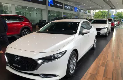 Mazda 3 tất cả phiên bản và màu 2024 - Bán Mazda 3 tất cả phiên bản và màu 2024, màu trắng, giá tốt