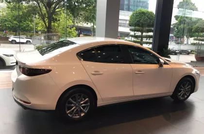 Mazda 3 tất cả phiên bản và màu 2024 - Bán Mazda 3 tất cả phiên bản và màu 2024, màu trắng, giá tốt