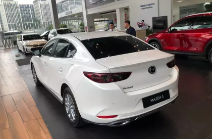 Mazda 3 tất cả phiên bản và màu 2024 - Bán Mazda 3 tất cả phiên bản và màu 2024, màu trắng, giá tốt