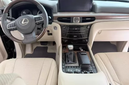 Lexus LX 570 Nhập Mỹ 2016 - Bán Lexus LX570 nhập Mỹ 2016, xe nguyên bản cực mới.