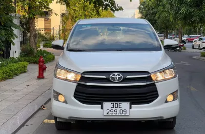 Toyota Innova 2018 - Innova 2018E MT, xe đẹp xuất sắc cho các bác về khởi nghiệp. 