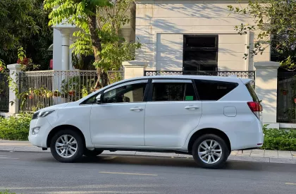 Toyota Innova 2018 - Innova 2018E MT, xe đẹp xuất sắc cho các bác về khởi nghiệp. 