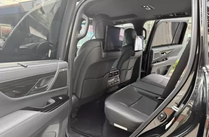 Lexus LX 600 Urban 7 chỗ  2024 - Bán Lexus LX600 Urban 7 chỗ,sản xuất 2023, lăn bánh 8000 Km xe như mới