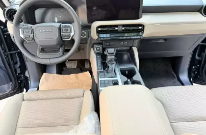 Toyota Land Cruiser Prado LC250 2024 - Bán Toyota Prado LC250- 2025, mới 100%, xe giao ngay.