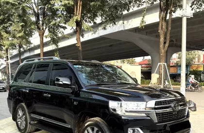 Toyota Land Cruiser VXS 5.7 Trung Đông 2020 - Bán Toyota Land Cruiser 5.7 VXS Trung Đông, sản xuất 2020, 1 chủ.