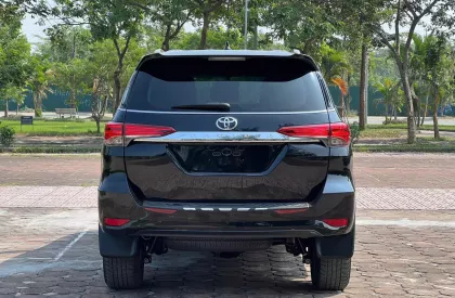 Toyota Fortuner 2019 - Chính chủ bán xe Toyota Fortuner 4x4 máy xăng sản xuất 2019 nhập khẩu.