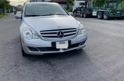 Mercedes-Benz C250 2005 - Gia đình đối xe cần bán em Mercedes R350.Odo 176668km