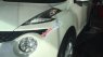 Nissan Juke 2015 - Cần bán xe Nissan Juke- màu trắng, xe nhập khẩu, giá tốt kèm nhiều ưu đãi lớn đợt tháng 5 này
