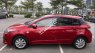 Toyota Yaris E 2015 - Cần bán Toyota Yaris E năm sản xuất 2015, màu đỏ, xe nhập, 520tr