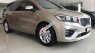 Kia Sedona Platinum D 2019 - Bán Kia Sedona Platinum D đời 2019, màu vàng