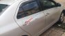 Toyota Vios  Limo 2011 - Cần bán Toyota Vios sản xuất 2011, màu bạc còn mới