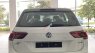 Volkswagen Tiguan 2018 - Cần bán nhanh chiếc xe Volkswagen Tiguan Allspace đời 2019, màu trắng - Giá canh tranh