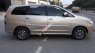 Toyota Innova 2.0E 2014 - Bán Toyota Innova 2.0 E đời 2014, màu vàng số sàn