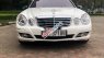 Mercedes-Benz E class E500 AMG 2004 - Cần bán xe Mercedes E500 AMG năm sản xuất 2004, màu trắng, xe nhập, 300tr