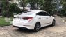 Hyundai Elantra 2016 - Cần bán gấp Hyundai Elantra 1.6AT sản xuất 2016, màu trắng số tự động