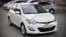 Hyundai i20 1.4 AT 2013 - Bán Hyundai i20 1.4 AT sản xuất năm 2013, màu trắng, xe nhập