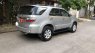 Toyota Fortuner 2.7AT 2011 - Bán Toyota Fortuner 2.7AT đời 2011, màu bạc, còn mới, giá 440tr