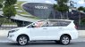 Toyota Innova   V 2017 - Cần bán gấp Toyota Innova V đời 2017, màu trắng