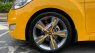Hyundai Veloster   1.6AT  2011 - Cần bán Hyundai Veloster 1.6AT đời 2011, màu vàng, xe nhập còn mới