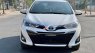 Toyota Yaris AT 2018 - Bán Toyota Yaris AT năm sản xuất 2018, màu trắng, giá chỉ 605 triệu